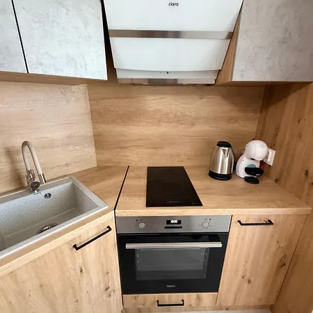 Apartman La Ion 1 *