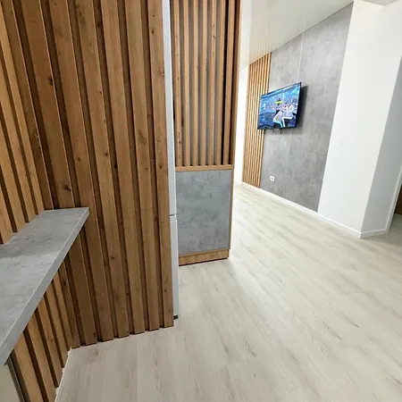 Apartman La Ion 1 *