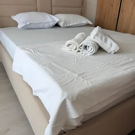 La Ion 1 Apartman *